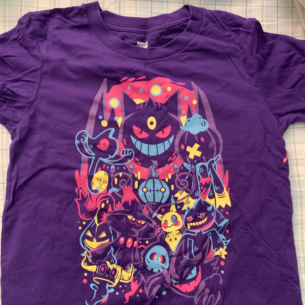 DISCONTINUED uniqlo graphic tee